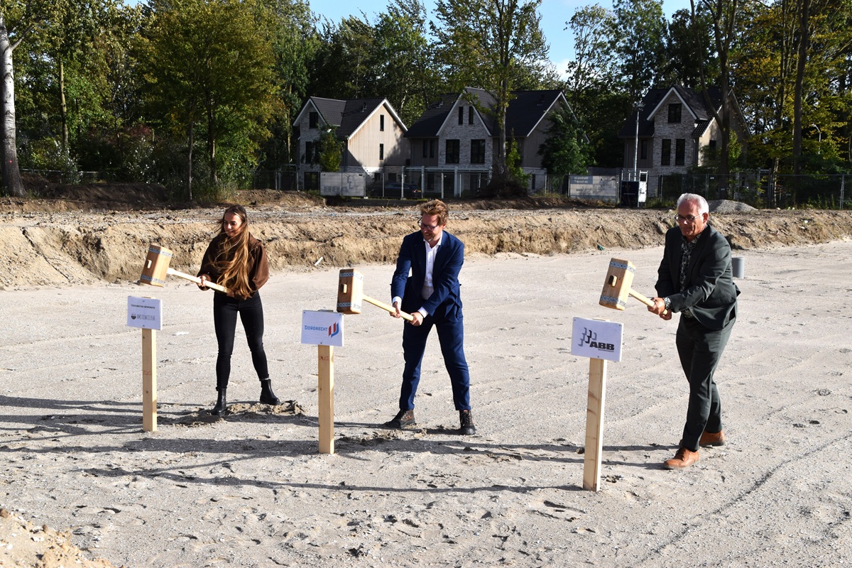 Bouw van nieuwe fases Amstelwijck Park feestelijk afgetrapt